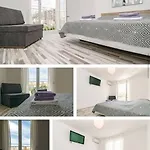 Lux Group Escape Split