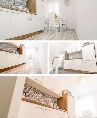 Lux Group Escape 아파트 *
