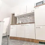 Lux Group Escape * ספליט