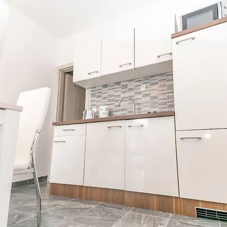 Lux Group Escape * Spalato